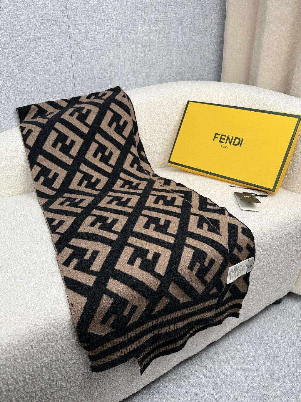 Fendi Brown and Black Geometric Knit Scarf — detail